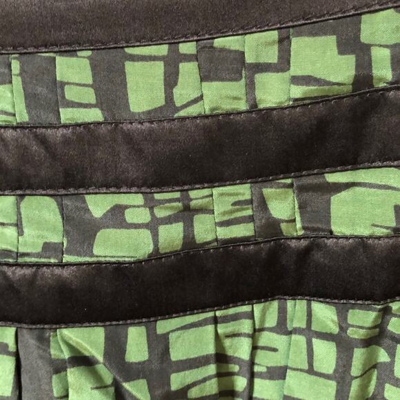 French Connection Pleated Skirt - Size 2 - Picture 3 of 7